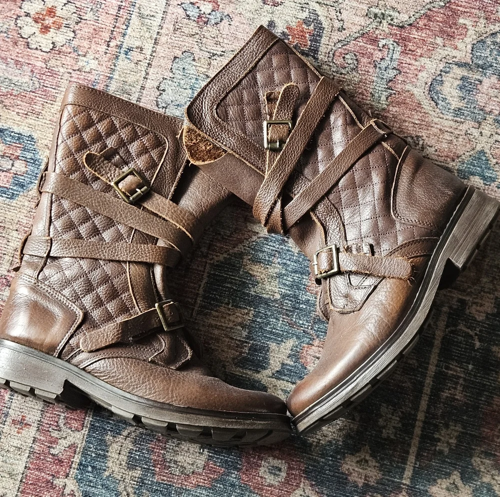 Brown Leather Buckle Boots - Picture 12 of 14